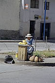 Cusco, street seller